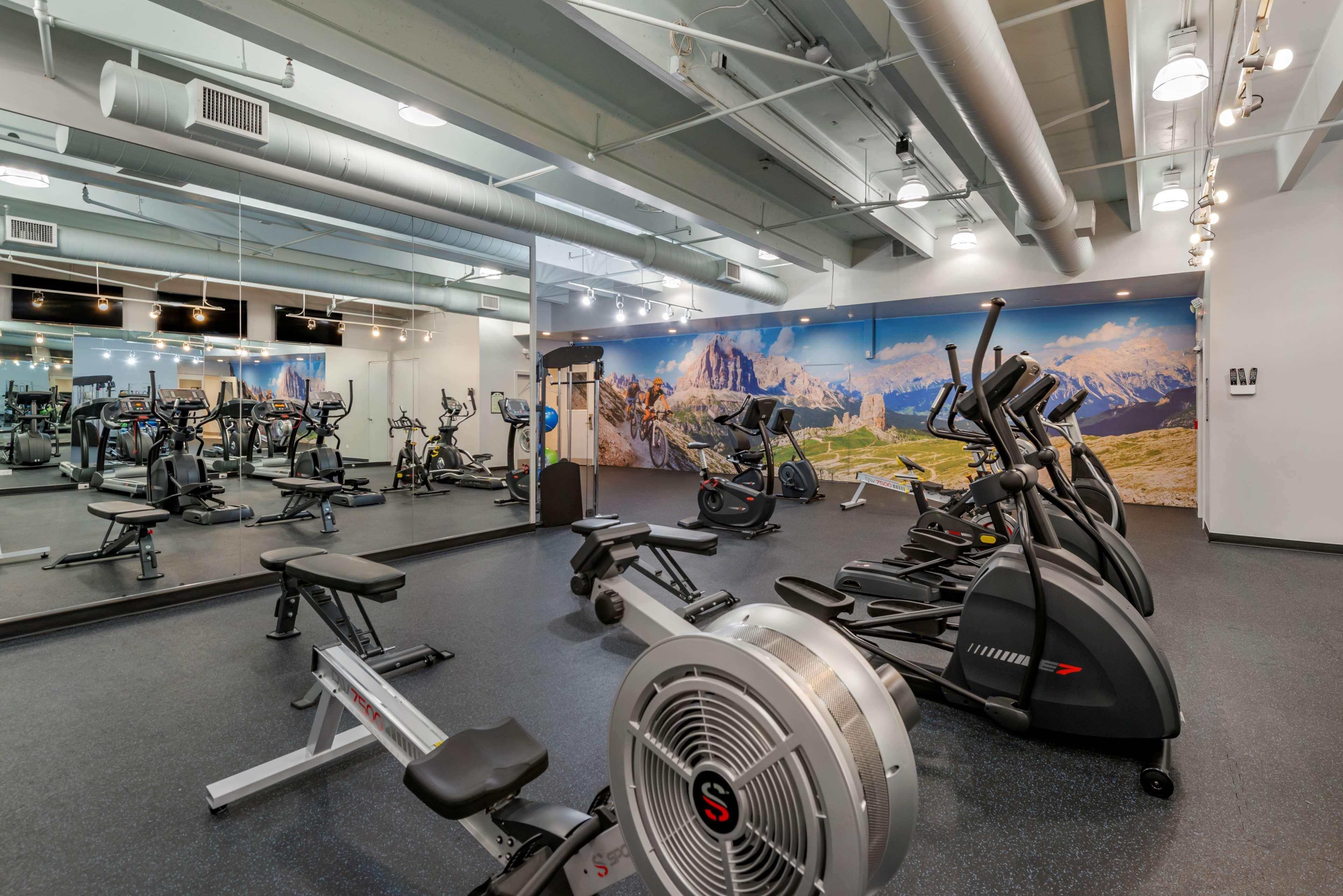 Best Western Premier Denver East Bagian luar foto