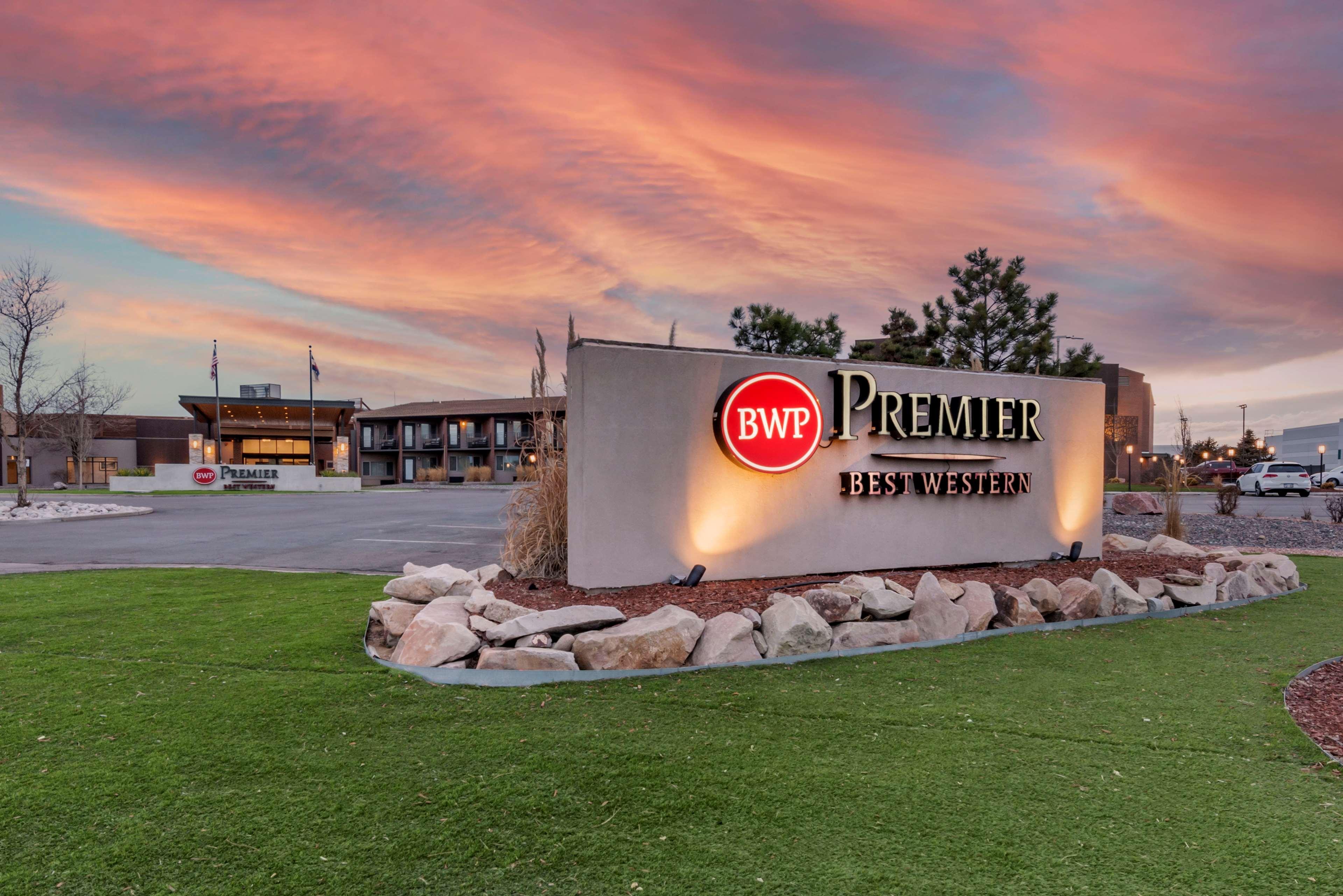 Best Western Premier Denver East Bagian luar foto