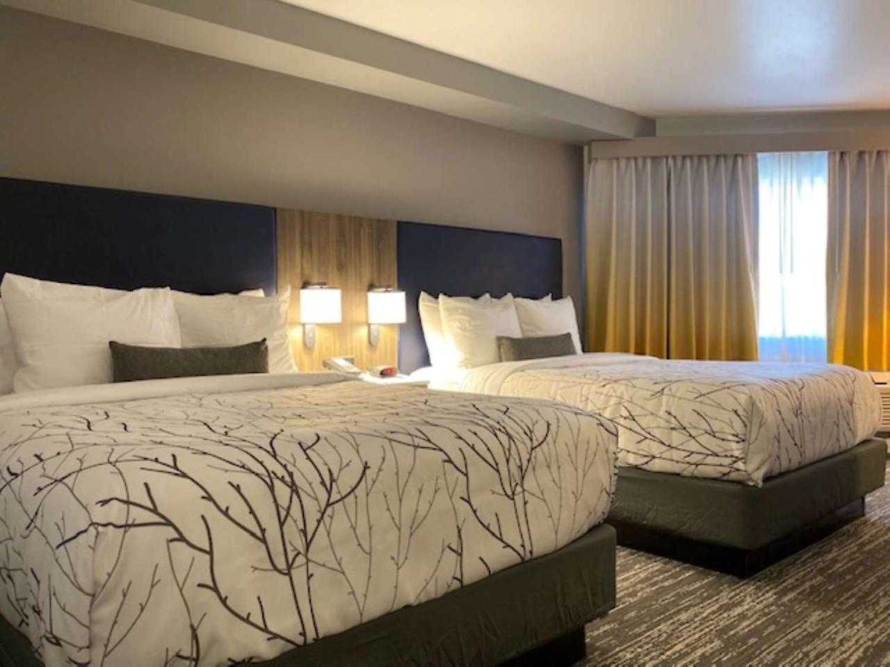 Best Western Premier Denver East Bagian luar foto