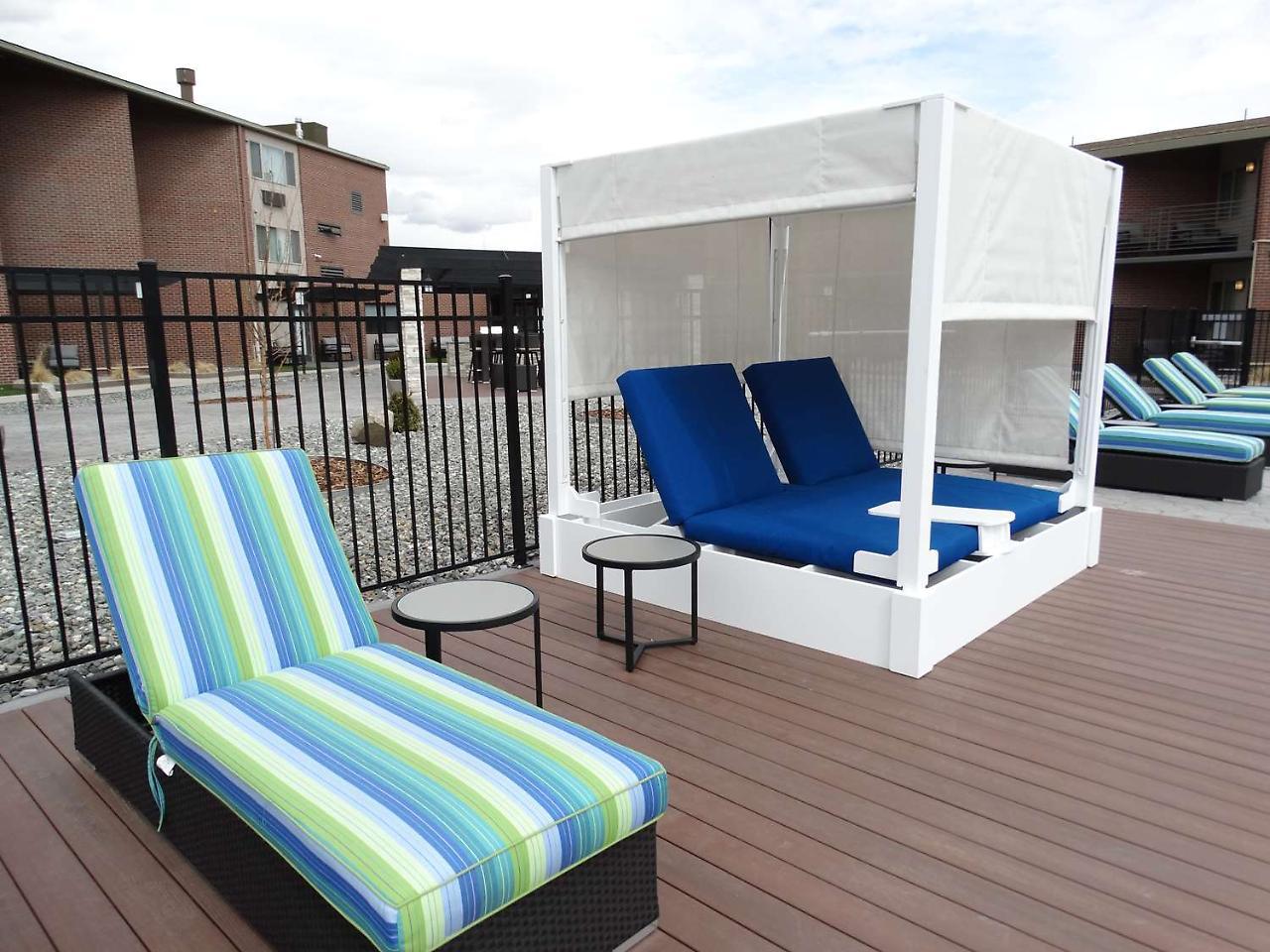 Best Western Premier Denver East Bagian luar foto